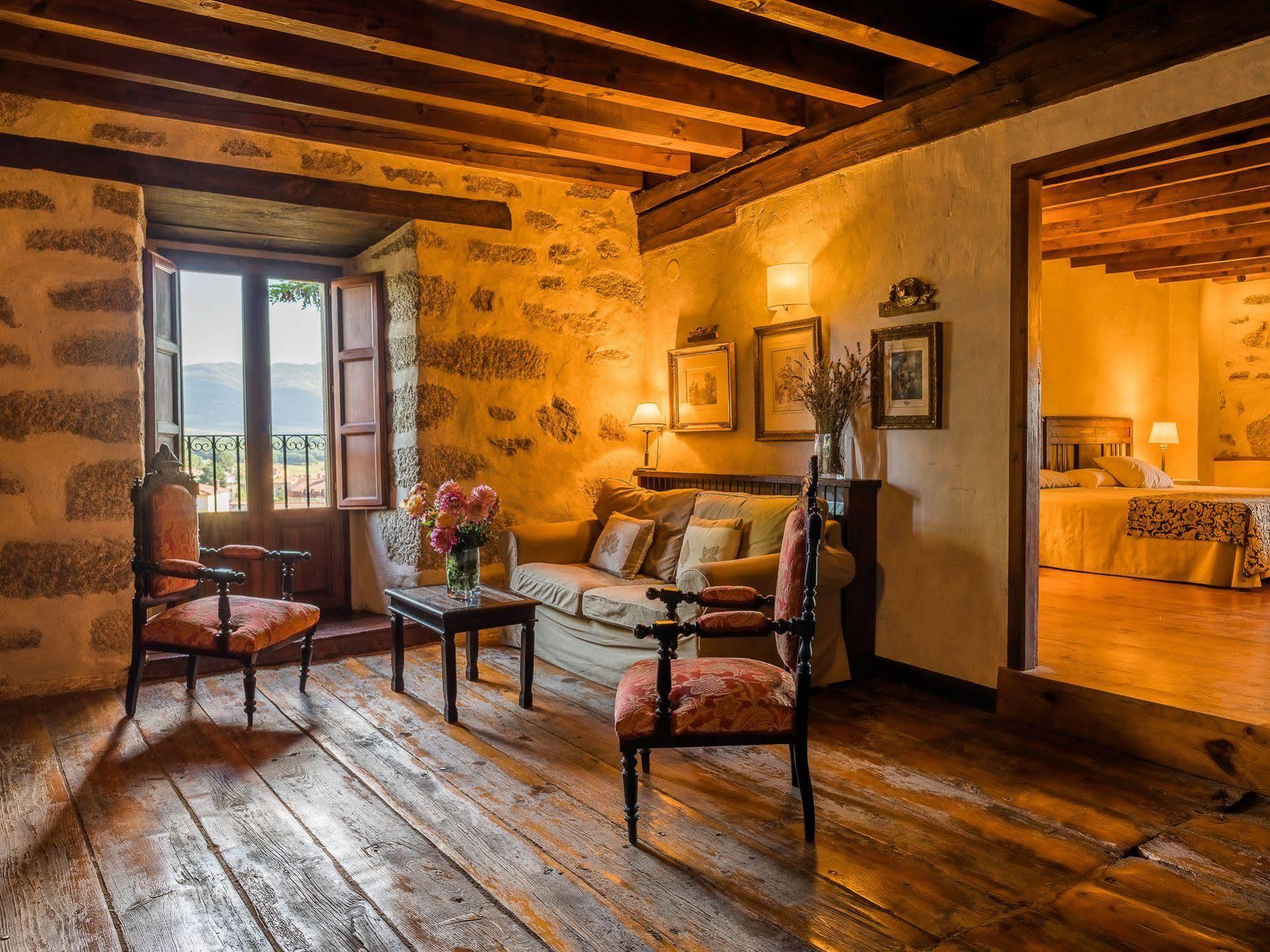 Posada Real La Casa De Arriba Navarredonda de Gredos Exterior foto