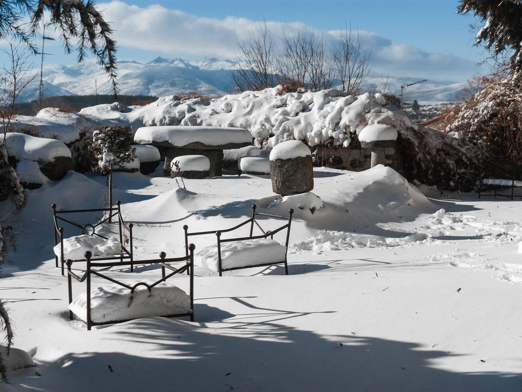 Posada Real La Casa De Arriba Navarredonda de Gredos Exterior foto
